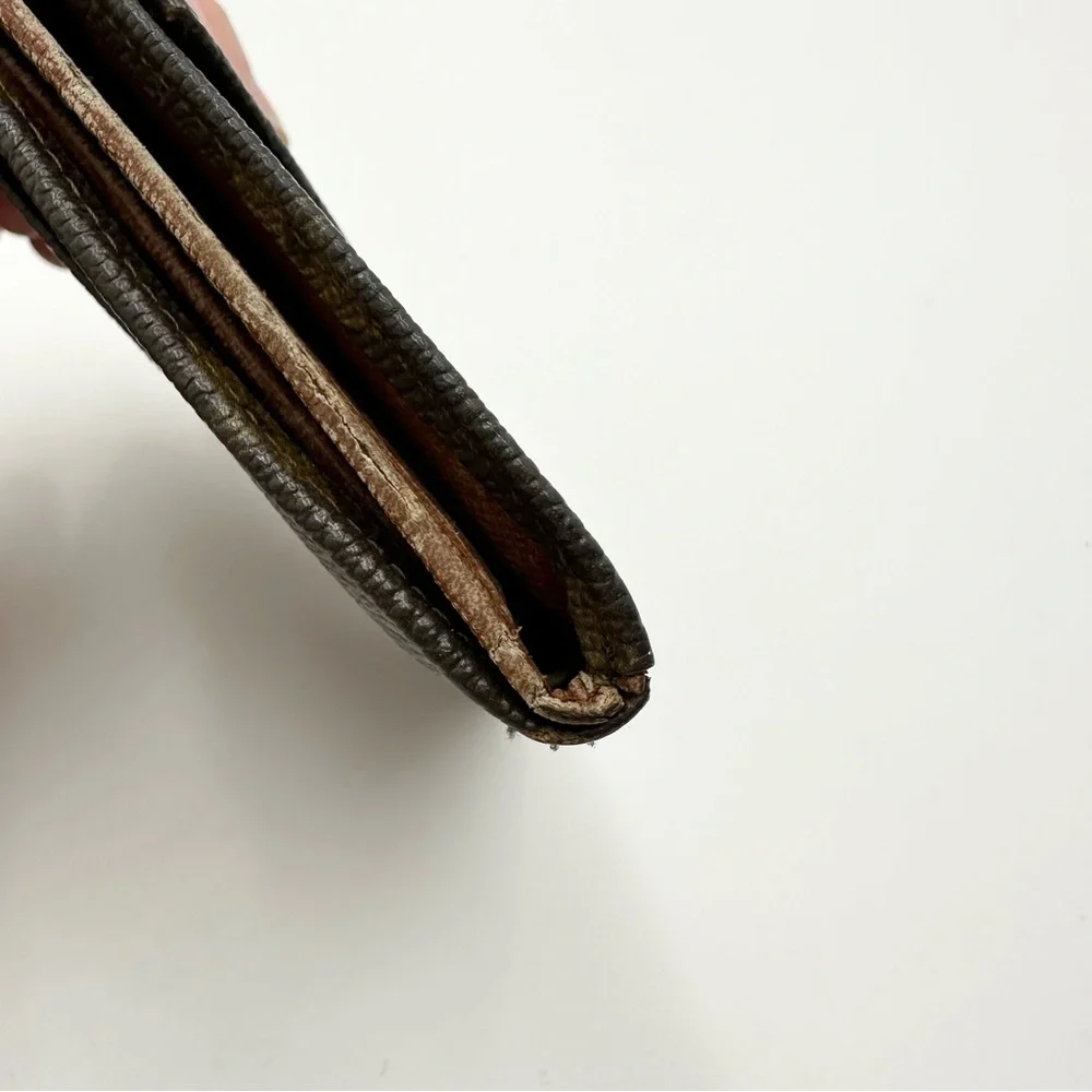 Vintage Authentic Louis Vuitton Monogram Elise Wallet